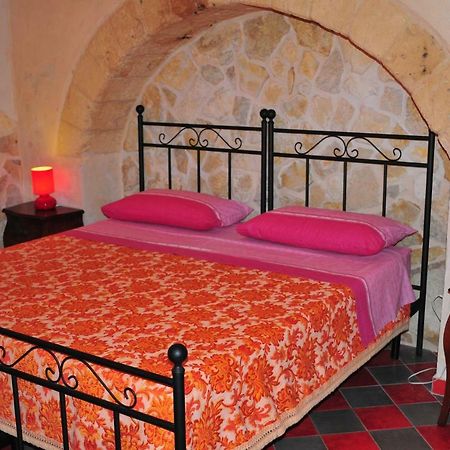 Ambrosia Bed & Breakfast Oria  Exterior foto